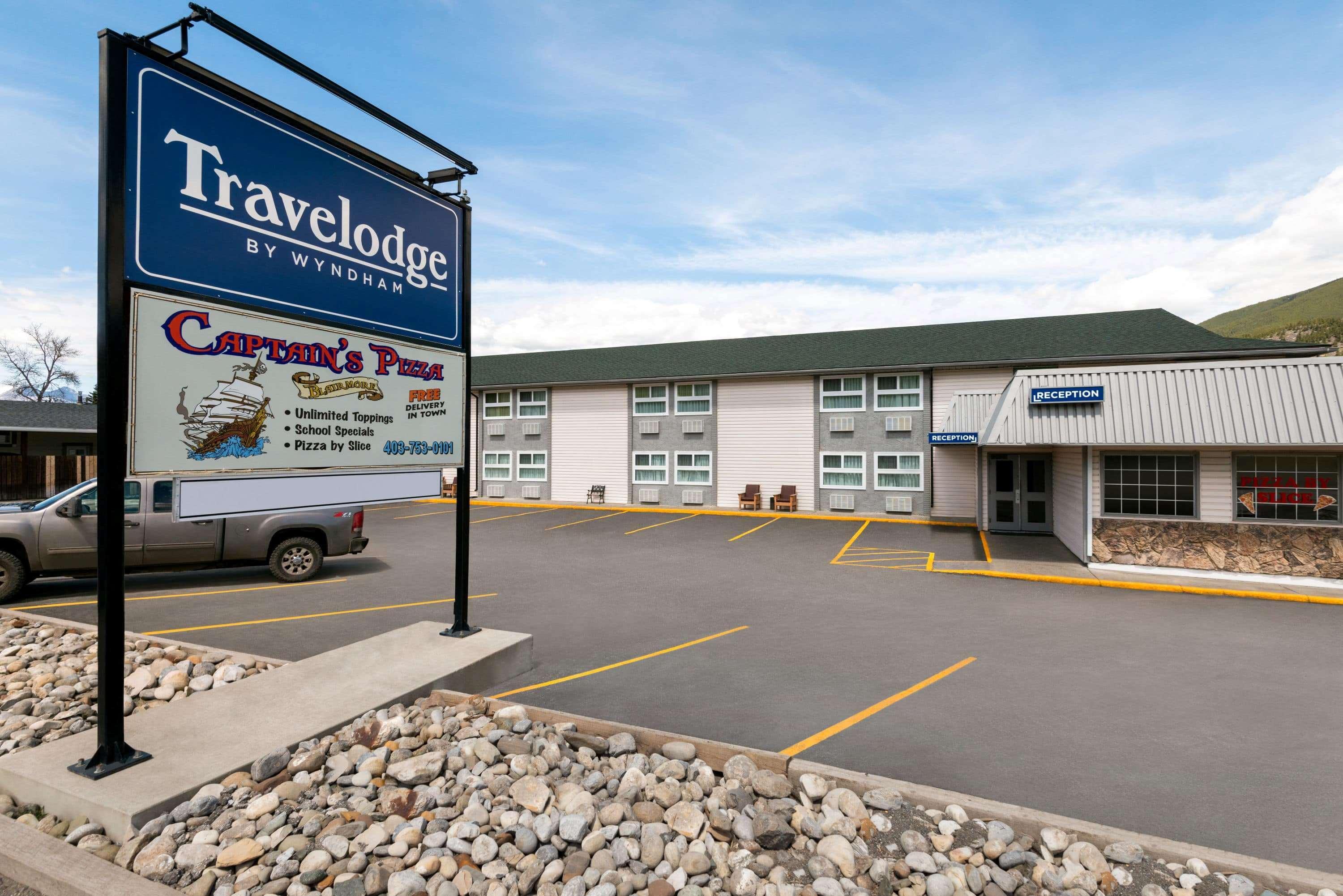 Travelodge By Wyndham Blairmore Eksteriør bilde